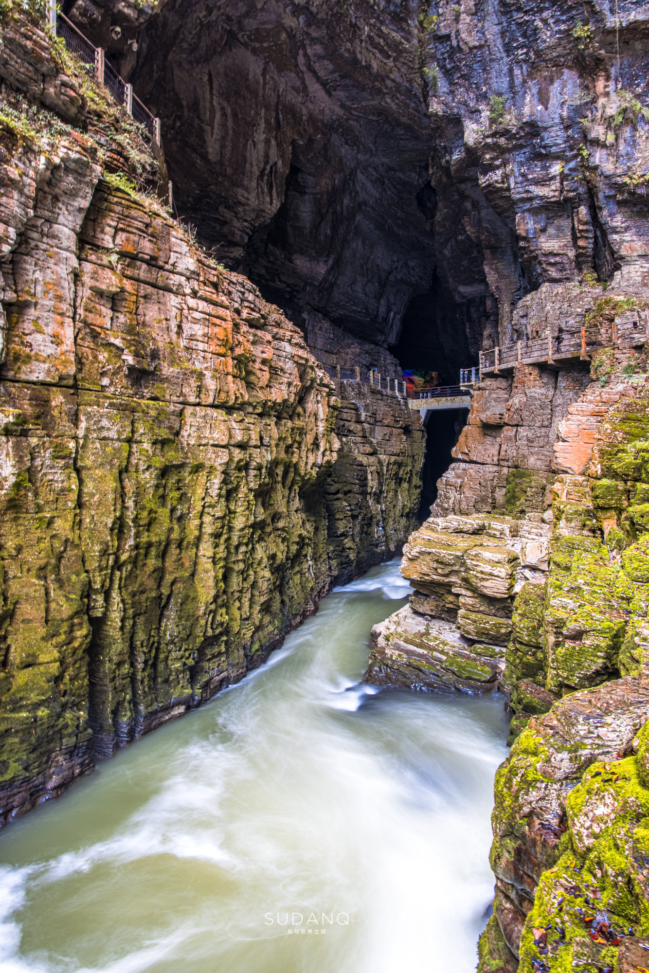 ʵ�����޵�һ�󶴣�������1000���ˣ�һ��20��Ľ������ܷ�ֱ����