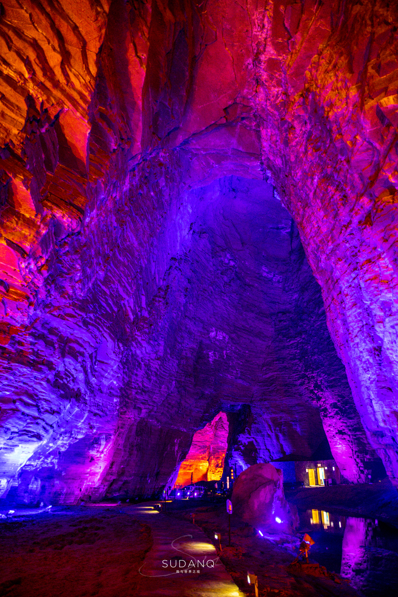 ʵ�����޵�һ�󶴣�������1000���ˣ�һ��20��Ľ������ܷ�ֱ����