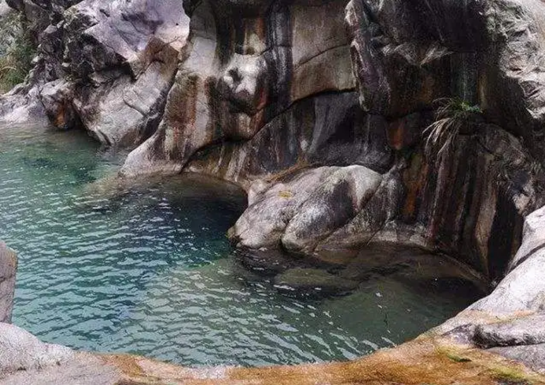 1992꣬㽭ˮ̶ǧ깬ѳΪ4Aη羰