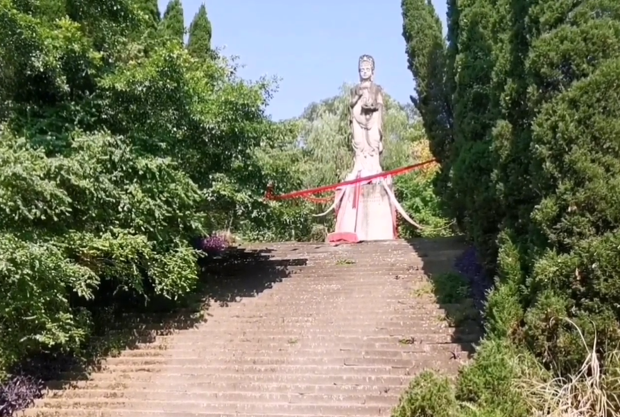 �ᶼ������켪��˹��¼���������Ħ��ʯ�̣���Ʊ10�飬�ο�ϡ��